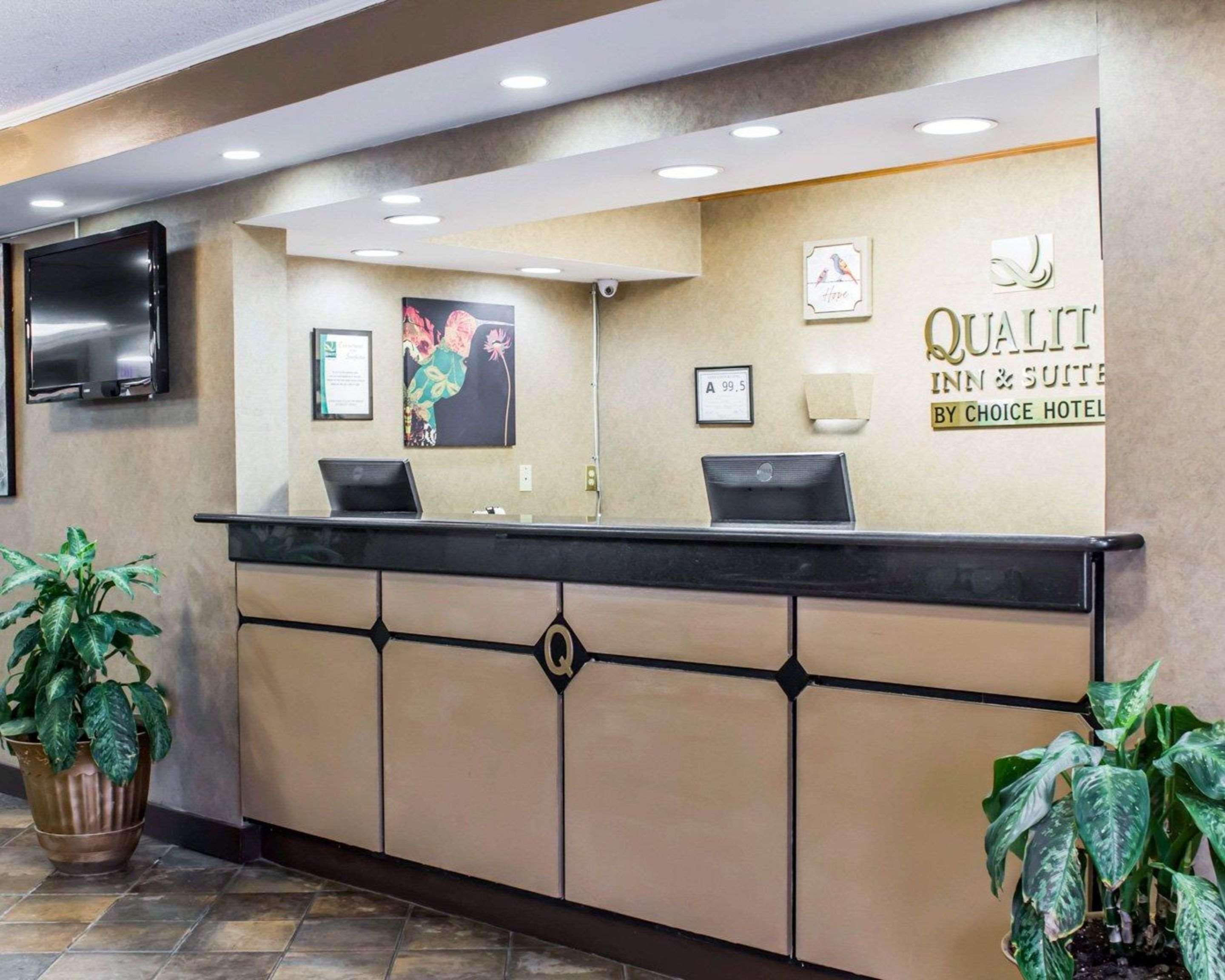 Quality Inn & Suites 파예트빌 외부 사진