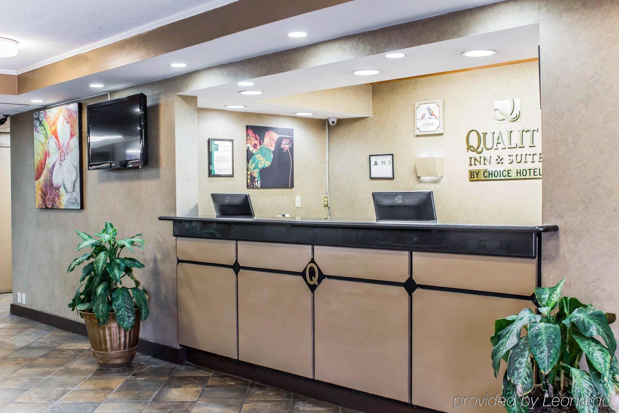 Quality Inn & Suites 파예트빌 외부 사진